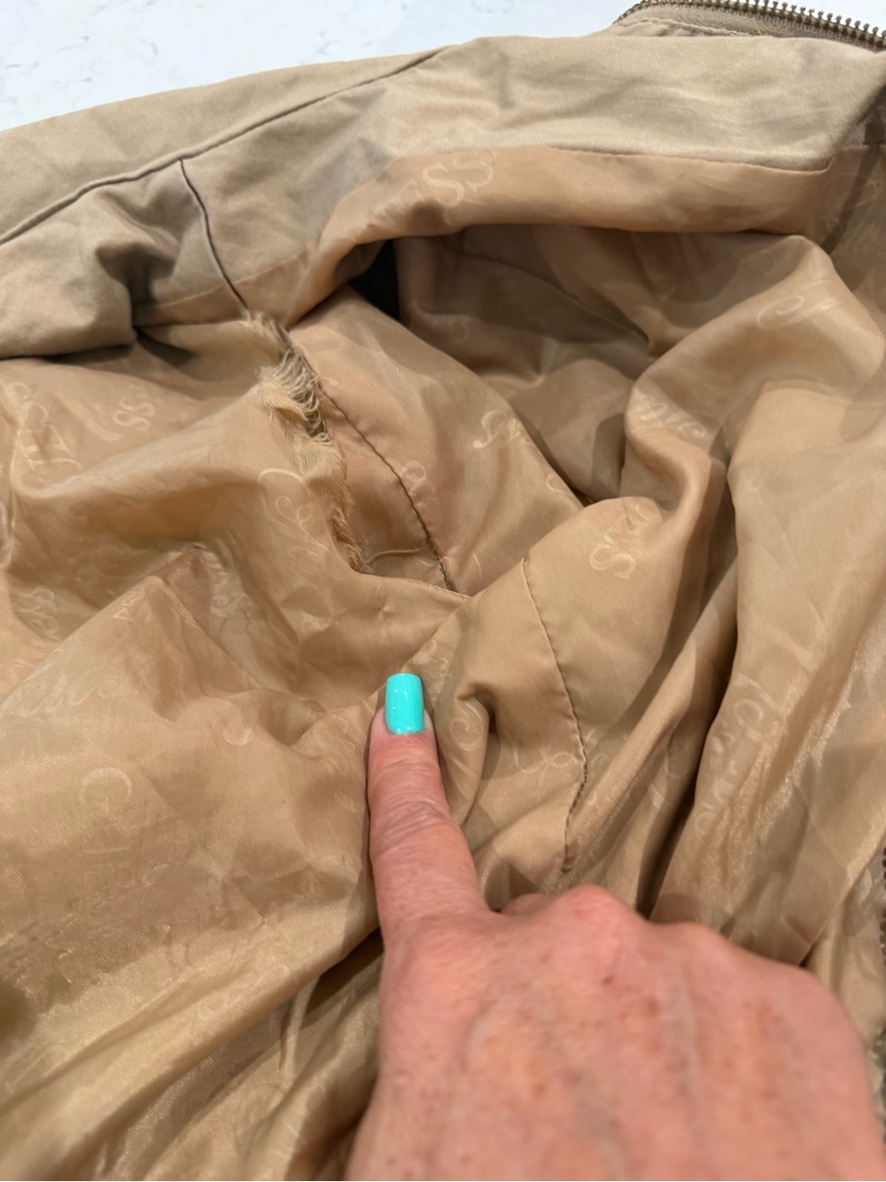 Guess Utility Jacket - Picture 11 of 12